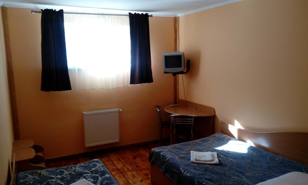 Maetok 4 Pidkovy Motel Podbereztsy Luaran gambar